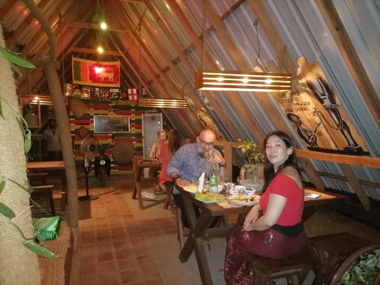 Dinna Nature Hostel シギリヤ エクステリア 写真