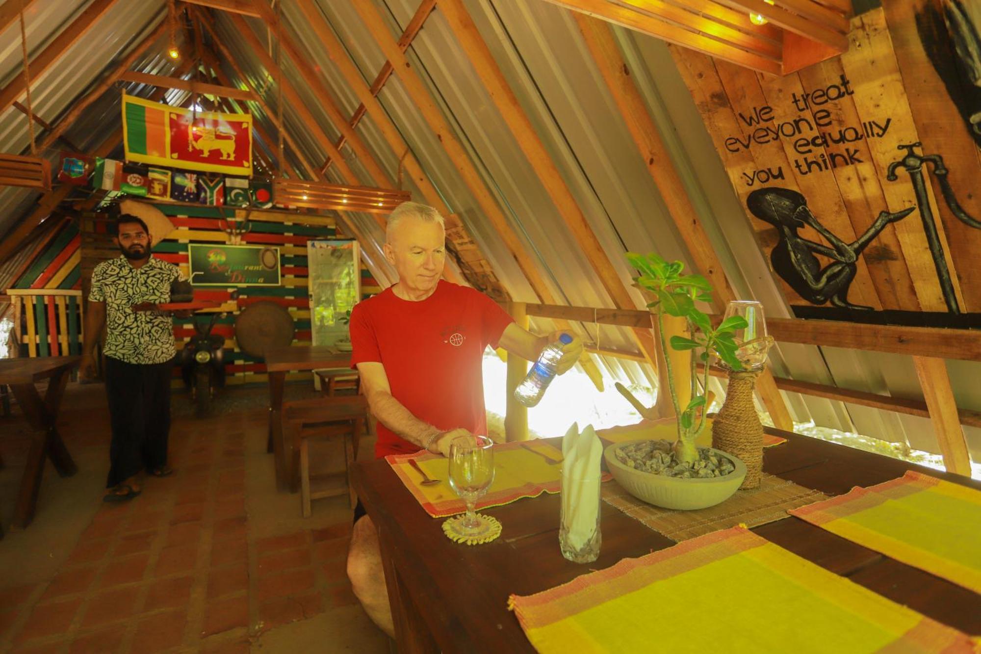 Dinna Nature Hostel シギリヤ エクステリア 写真