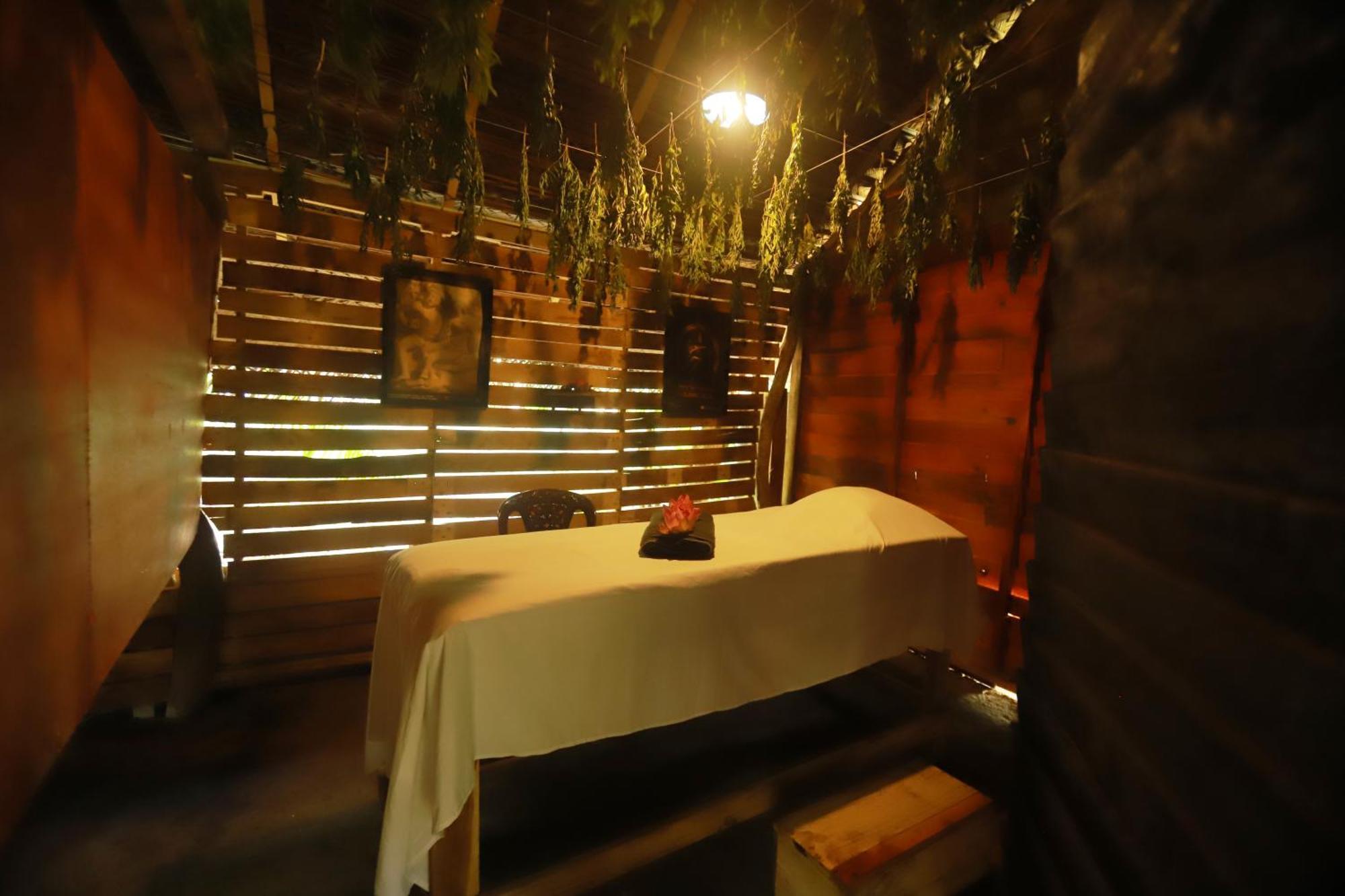 Dinna Nature Hostel シギリヤ エクステリア 写真