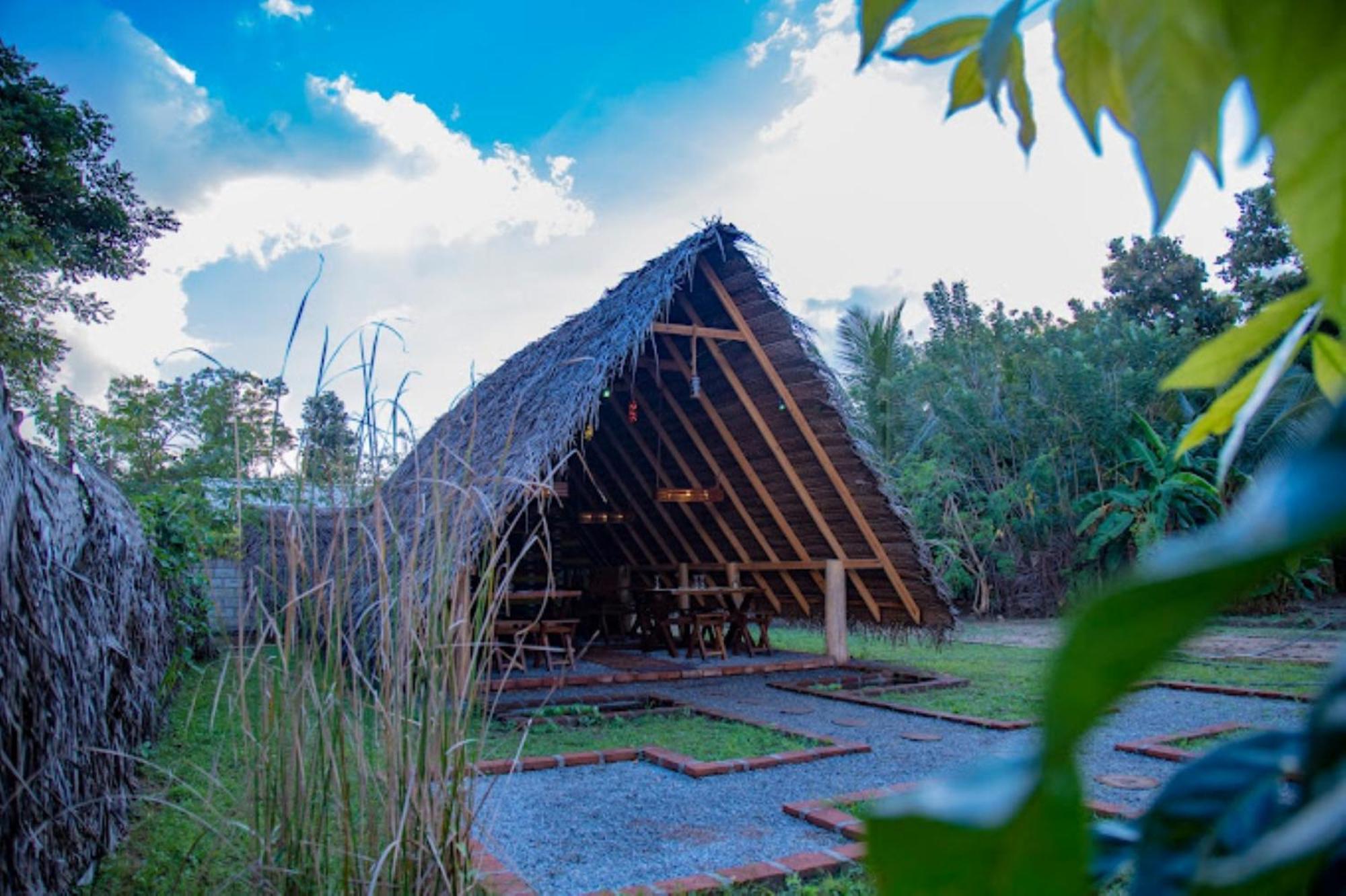Dinna Nature Hostel シギリヤ エクステリア 写真