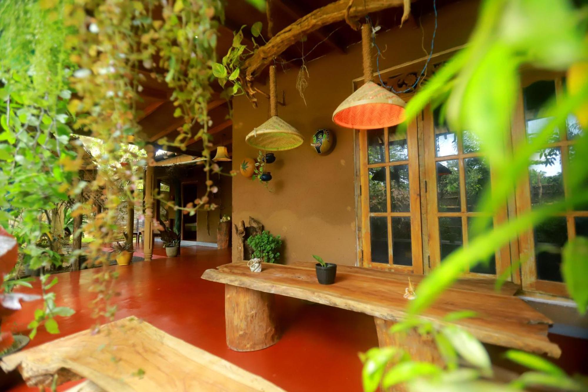 Dinna Nature Hostel シギリヤ エクステリア 写真