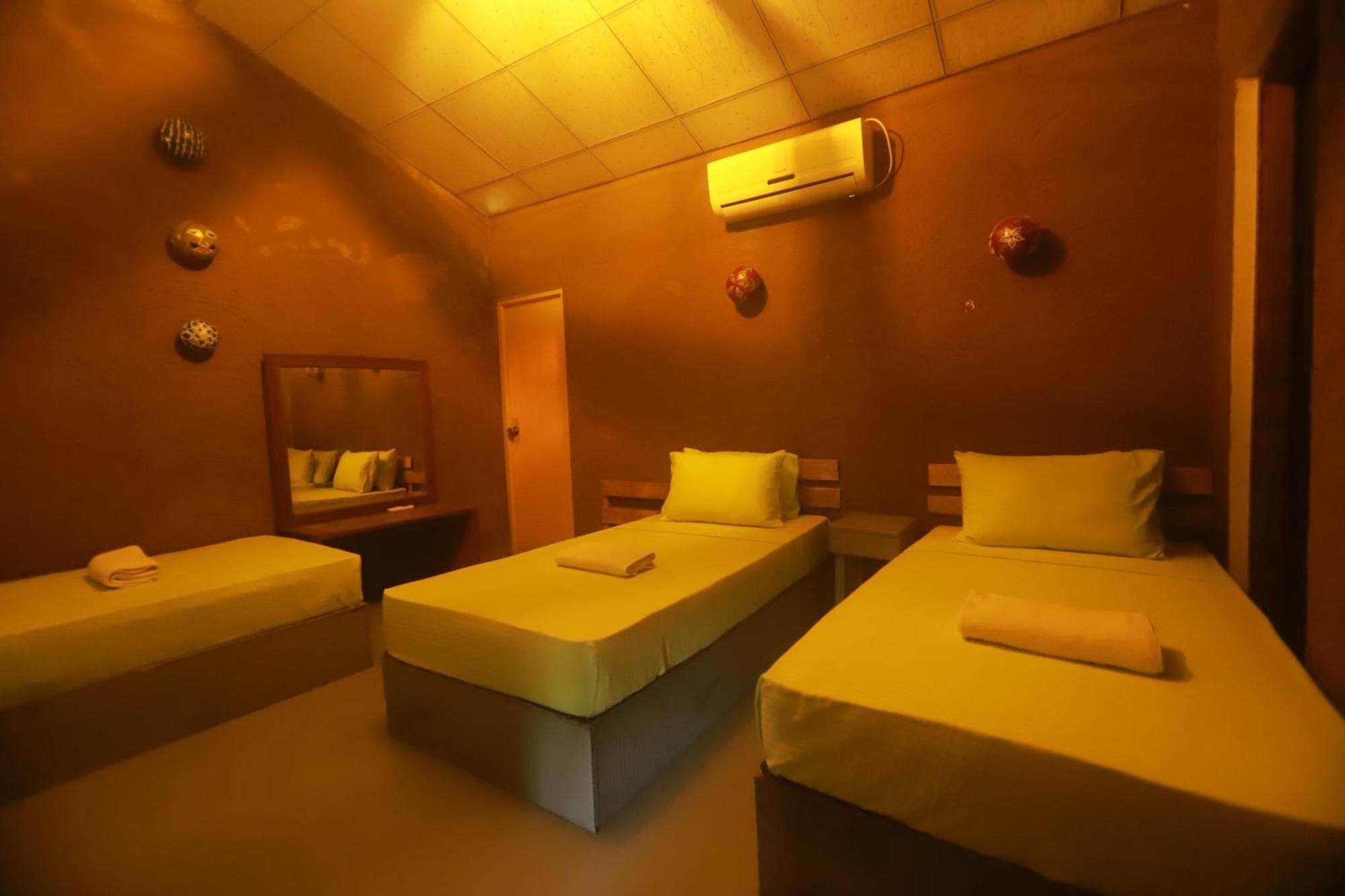 Dinna Nature Hostel シギリヤ エクステリア 写真