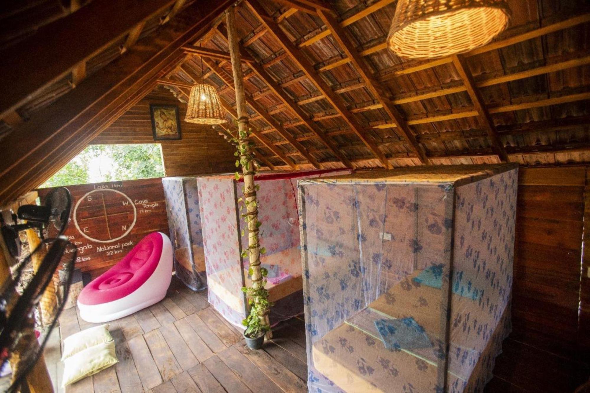 Dinna Nature Hostel シギリヤ エクステリア 写真